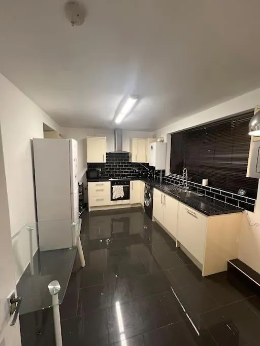Spacious 3 Bedroom House Abbey Wood