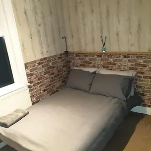 Spacious Bedroom With Private Bathroom. Abbey Wood